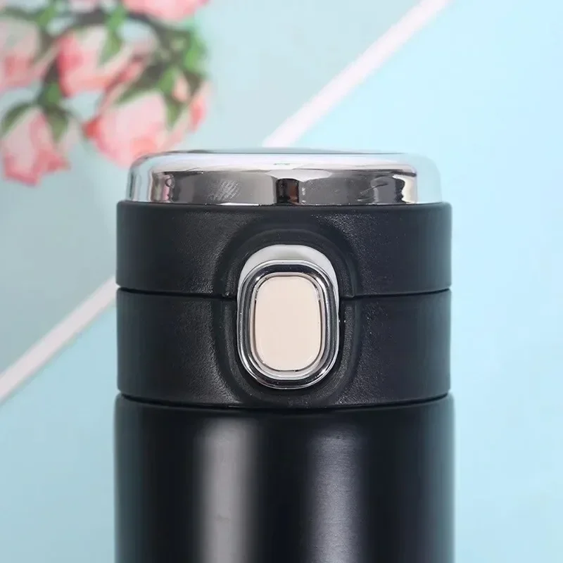 Thermos intelligente da 400 ml - Smart Water Bottle Tracker recensione e prezzo